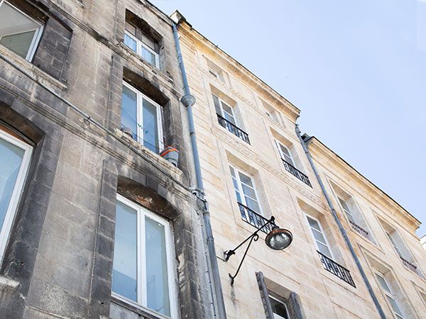 Rénovation d'une façade d'immeuble à Paris Rénovation d'une façade d'immeuble à Paris