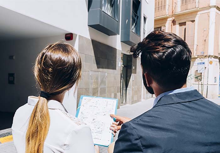 Lors de la visite conseil, l'architecte d'intérieur de NEO HABITAT se déplace chez vous, en Ile de France. Lors de la visite conseil, l'architecte d'intérieur de NEO HABITAT se déplace chez vous, en Ile de France.